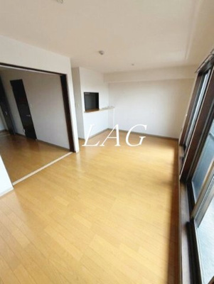【居間・リビング】 | グランディール | 洋室のお部屋です。