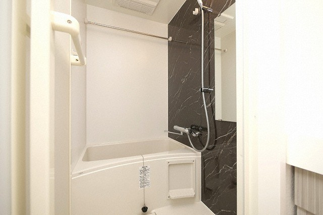 S-RESIDENCEドーム前千代崎の浴室