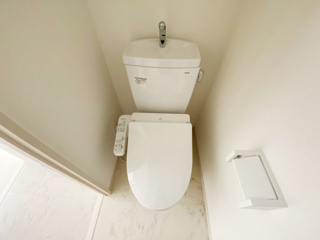 IXO錦町のトイレ|別号室の参考写真です。