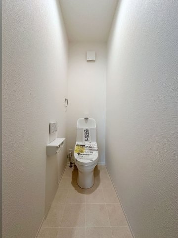 東区福田1丁目 No.2のトイレ|1階ウォシュレットトイレ☆
各階にウォシュレットトイレがついています♪