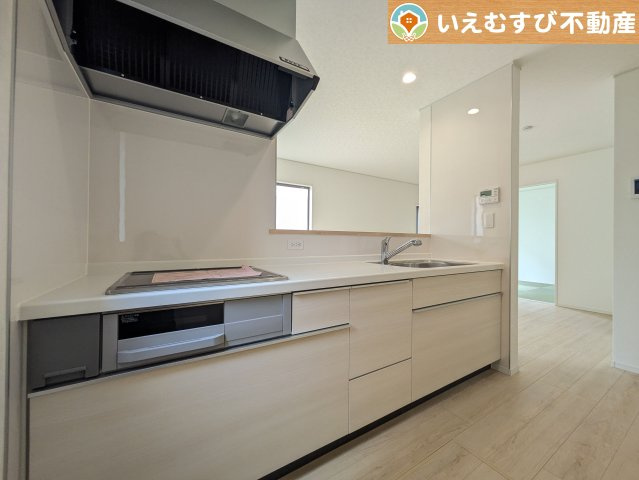 Cradle garden　本庄市小島第6のキッチン|機能性収納性に溢れるキッチン
収納もたっぷり付いていてすっきり片付く！毎日楽しくお料理が出来そうです！