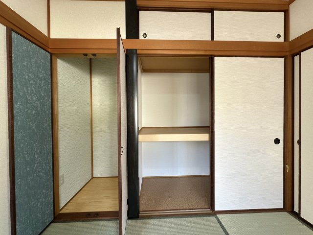 神戸市西区玉津町高津橋戸建の収納