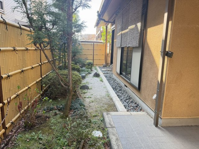 前橋市日吉町2丁目　中古住宅の庭