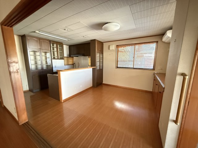 前橋市日吉町2丁目　中古住宅の居間・リビング