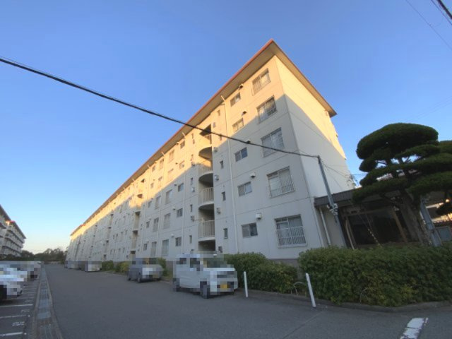 ローレルハイツ北神戸二号棟