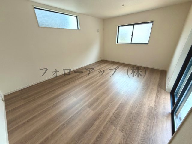 リーブルガーデン堺市東区大美野6期の居間・リビング