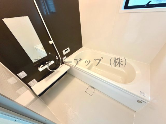 リーブルガーデン堺市東区大美野6期の浴室|日々の疲れを癒すお風呂付です