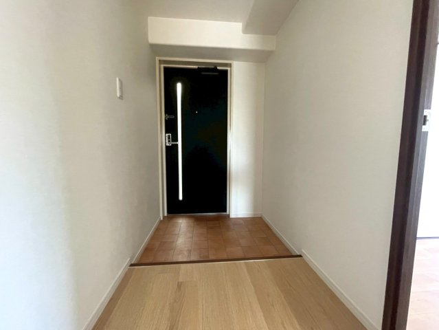 ◆２０２５年８月リフォーム完了◆２面ワイドバルコニー付き◆最上階◆角部屋◆ルネ伏見東の玄関|玄関