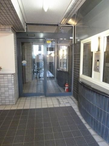 ワコーレ哲学堂のエントランス
