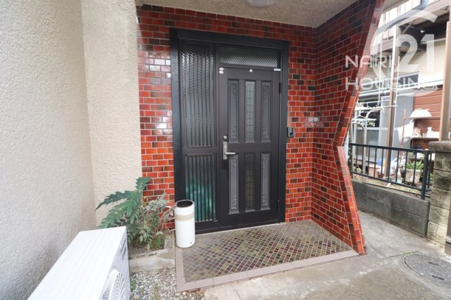 【玄関】 | 武蔵村山市本町2丁目　中古戸建 | 毎日通る玄関はこちらです