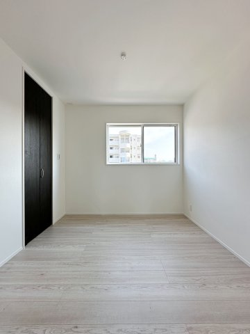 佐伯区五日市中央1丁目 No.2の洋室|3階4.5帖の洋室☆