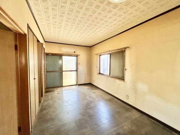 高知市朝倉丙　中古一戸建ての洋室|【現況写真】2階9畳洋室です