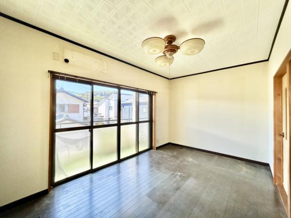 高知市朝倉丙　中古一戸建ての洋室|【現況写真】2階7.5畳洋室です