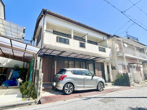 高知市朝倉丙　中古一戸建ての前面道路含む現地写真|【現況写真】外観写真です