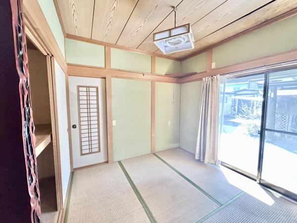 高知市朝倉丙　中古一戸建ての和室|【現況写真】1階和室です