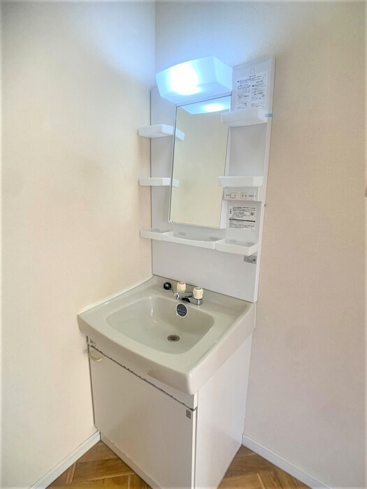 アペックス日進の独立洗面台