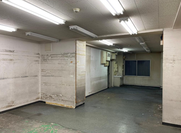 大阪市北区野崎町の店舗事務所の内装