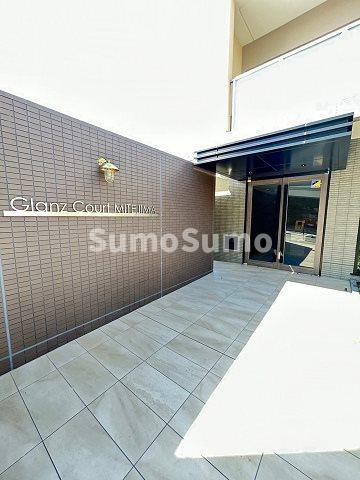 グランツコート御幣島のエントランス|落ち着いたエントランスです