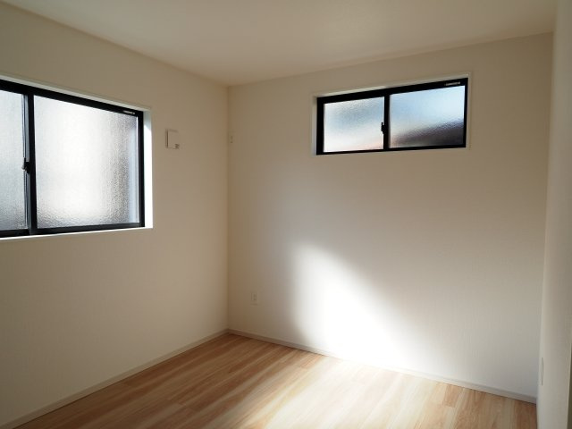 【洋室】 | LIGARE　大森２期　１号棟