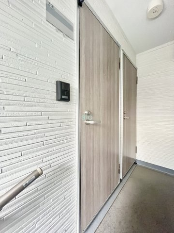 K-RESIDENCEの玄関