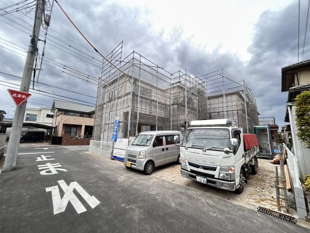 【LiveleGarden】宇都宮市西川田南 第9 全2棟の前面道路含む現地写真|〇分譲地〇
周辺は静かでありながら車での移動手段があれば非常に生活しやすいエリアです。
建築中の時点から周辺環境をチェックすると、実際に住んだ時の生活イメージが湧きやすくなります♪