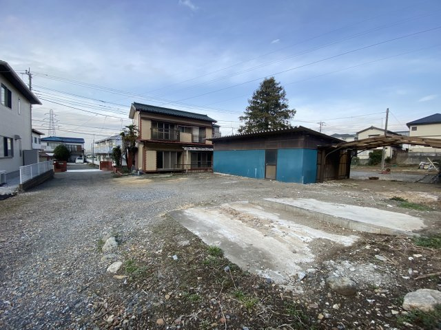 入間市仏子中古戸建の駐車場