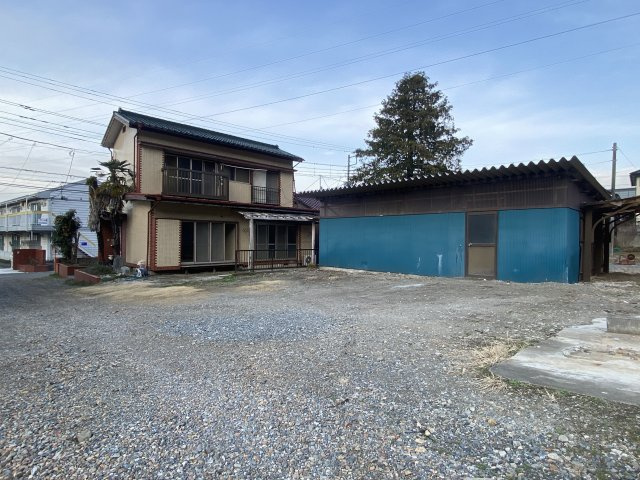 入間市仏子中古戸建の駐車場