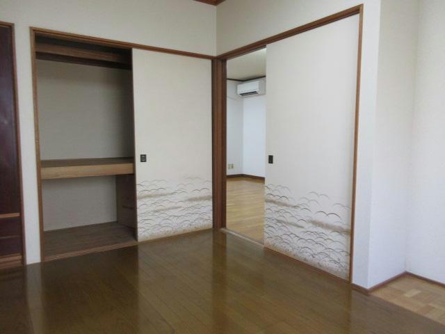 コーポ緑西の洋室