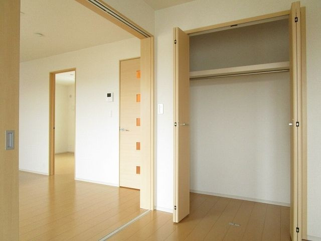サニーヴィラの収納|大きなものも収納できそうです