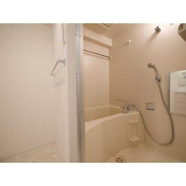 コンフォリアたまプラーザの浴室