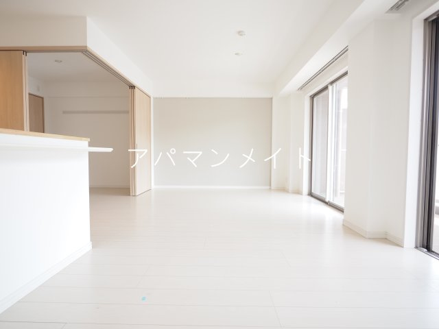 【居間・リビング】 | 戸塚周辺ならアパマンメイトへＬｅｔｓ Ｇｏ ！