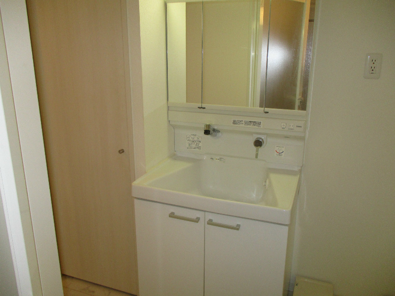 覚王山グラシオンの洗面所