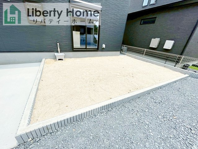 石岡市石岡3期　新築戸建の庭