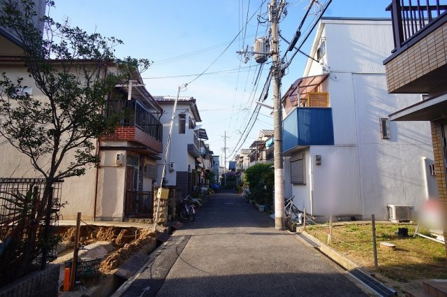 【前面道路含む現地写真】の画像