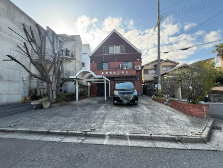 鷹殿町　貸店舗の外観