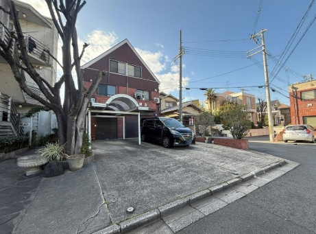 鷹殿町　貸店舗の外観