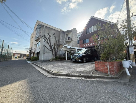 鷹殿町　貸店舗の外観