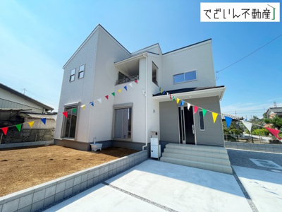 【外観】 | Livele Garden.S上里町七本木 第6　新築住宅 | ≪1号棟≫安心して暮らせる利便性と、子どもを安心して育てられる穏やかな住環境が魅力です。
現地(2026年7月撮影)