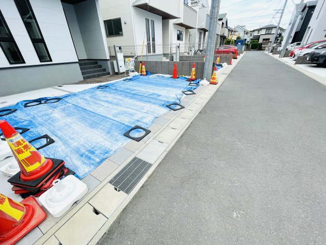 市川市真間５丁目の前面道路含む現地写真