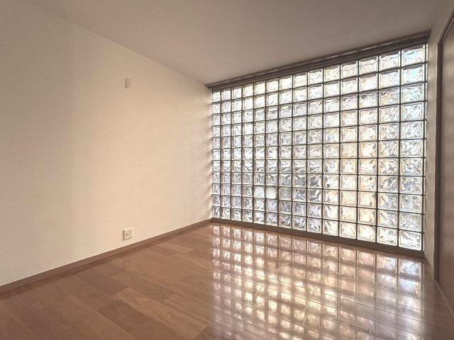 【寝室】