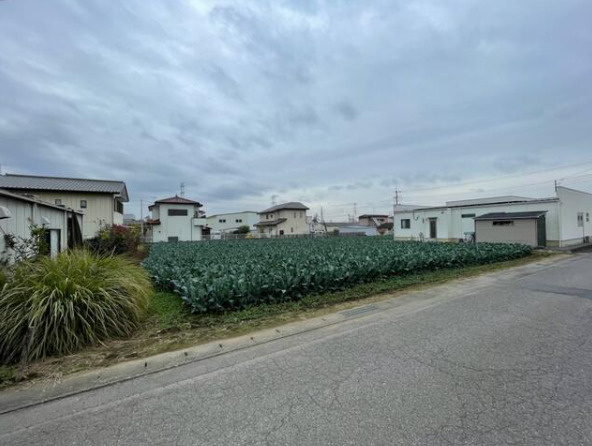 伊勢崎市 赤堀鹿島町（国定駅） 住宅用地の前面道路含む現地写真