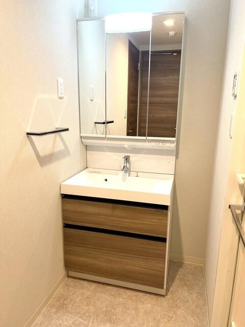 氷川台レジデンスの洗面所