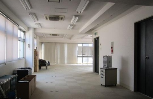 板橋区中丸町のビルの内装