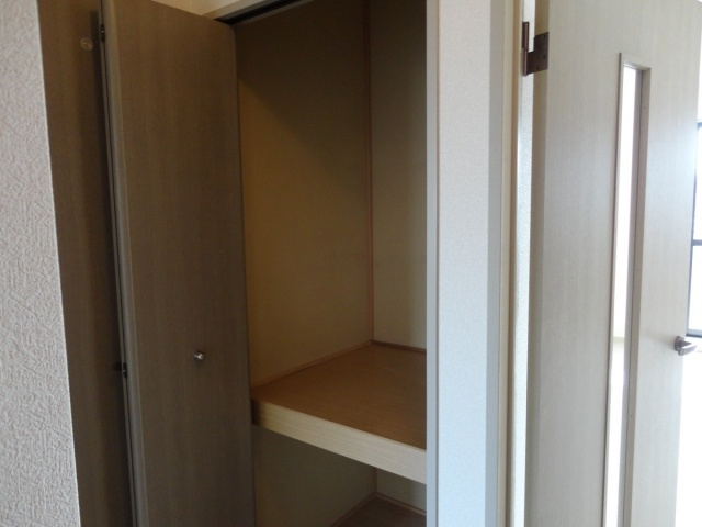 クレールプラザ立花の収納