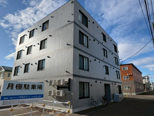 ＭＯＮＲＥＶＥ