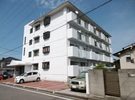 コーポニューデリの外観