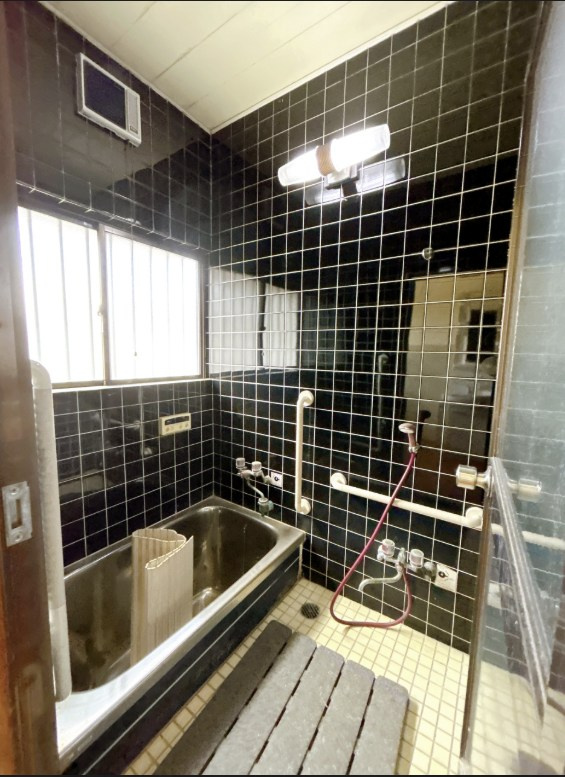 中古戸建の浴室