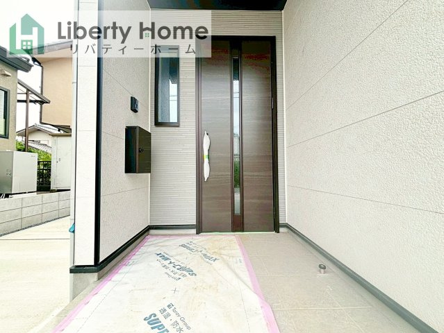 取手市戸頭18期　新築戸建の玄関