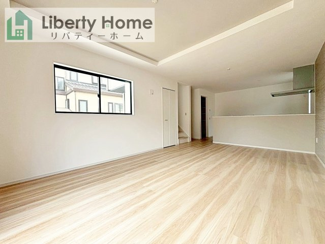 取手市戸頭18期　新築戸建の居間・リビング