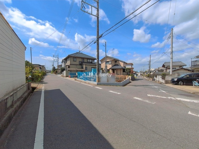 取手市戸頭18期　新築戸建の前面道路含む現地写真
